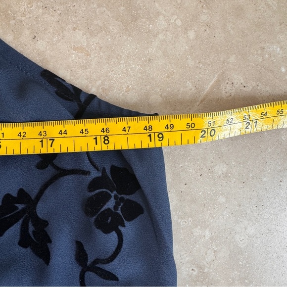 41 Hawthorn Blue Black Floral Sleeveless Halter Neckline Womens Size M Blouse - Picture 9 of 13